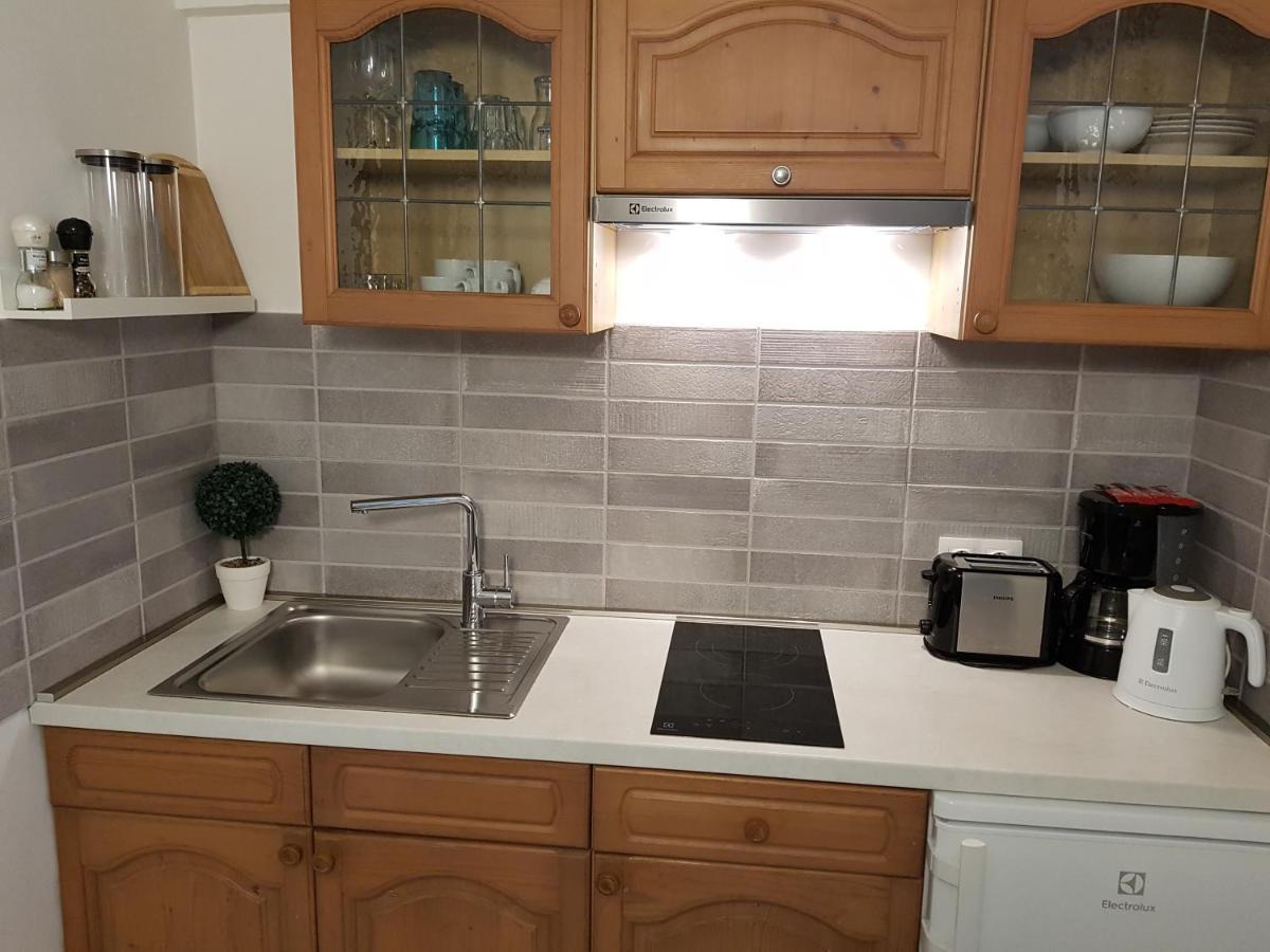 Evamaria Apartments Пореч Екстериор снимка