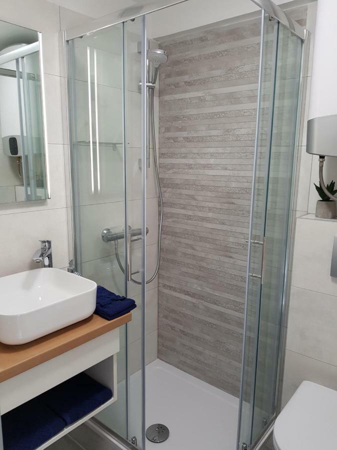 Evamaria Apartments Пореч Екстериор снимка