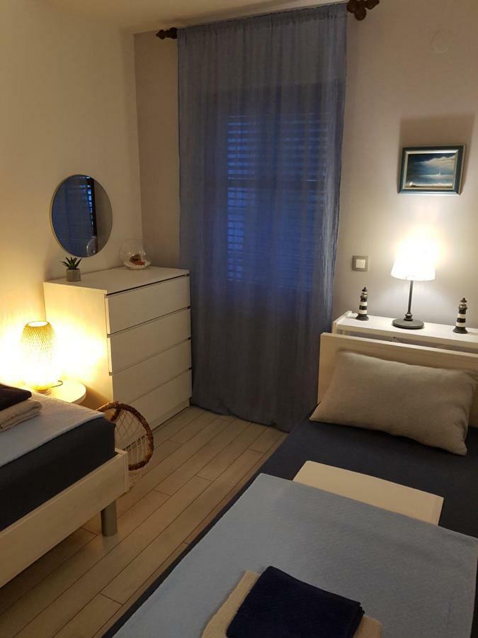 Evamaria Apartments Пореч Екстериор снимка